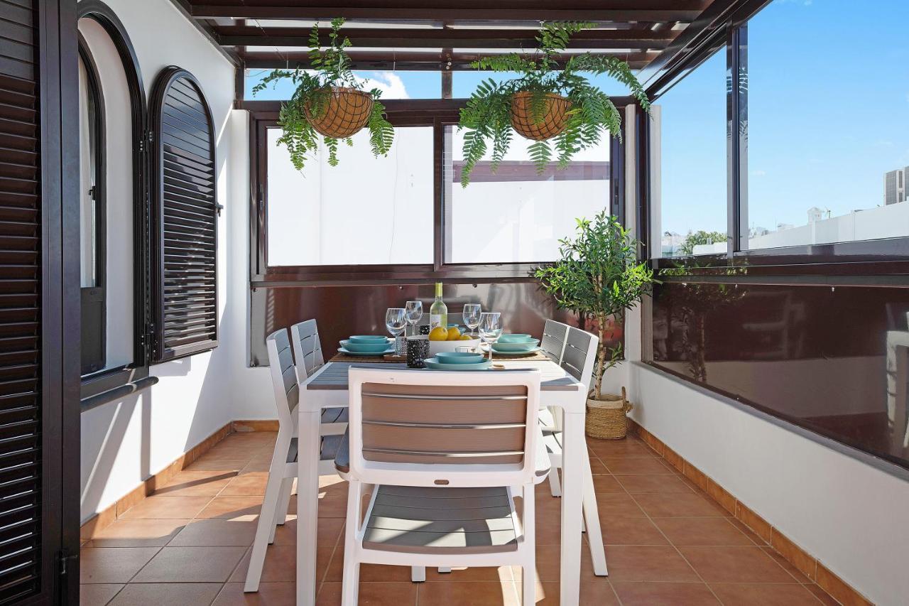 Apartamentos La Estrella III Playa Blanca  Eksteriør billede