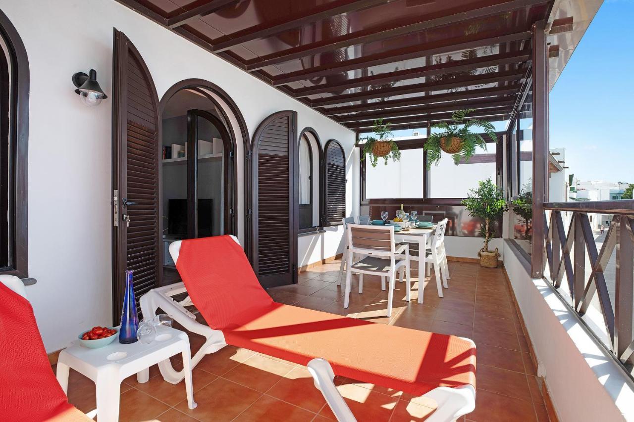Apartamentos La Estrella III Playa Blanca  Eksteriør billede